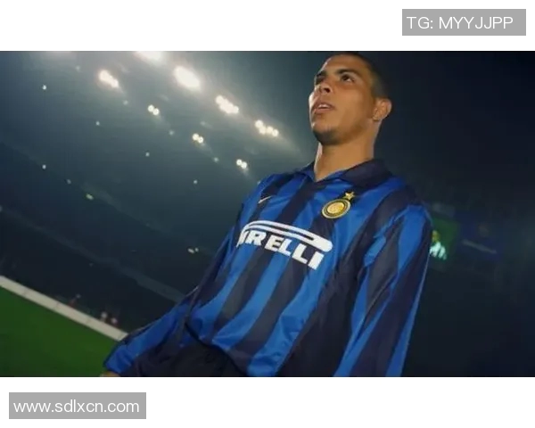 足球球星与外星人相似之处揭秘 这些球员的神奇技艺超越地球极限